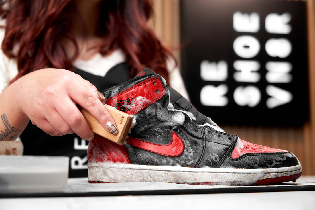 The BEST way to clean Jordan 1s — Tips & Tricks