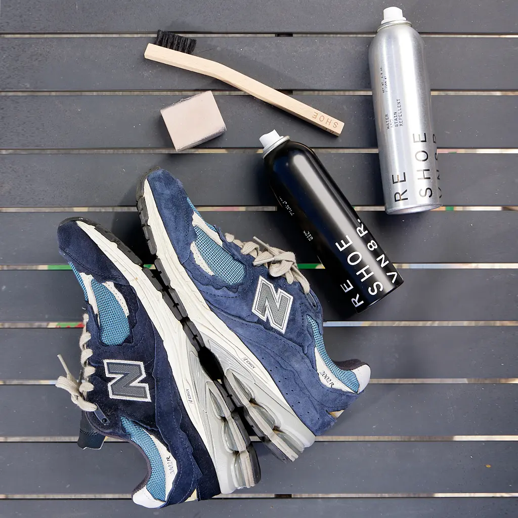 EXECUTIVE SHOE CLEANING SYSTEM