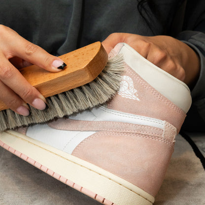 BROSSE À CHAUSSURES EN DAIM DE CHEVAL