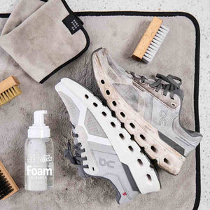 SOLUTION DE NETTOYAGE EN MOUSSE POUR CHAPEAUX ET BASKETS OXICLEAN